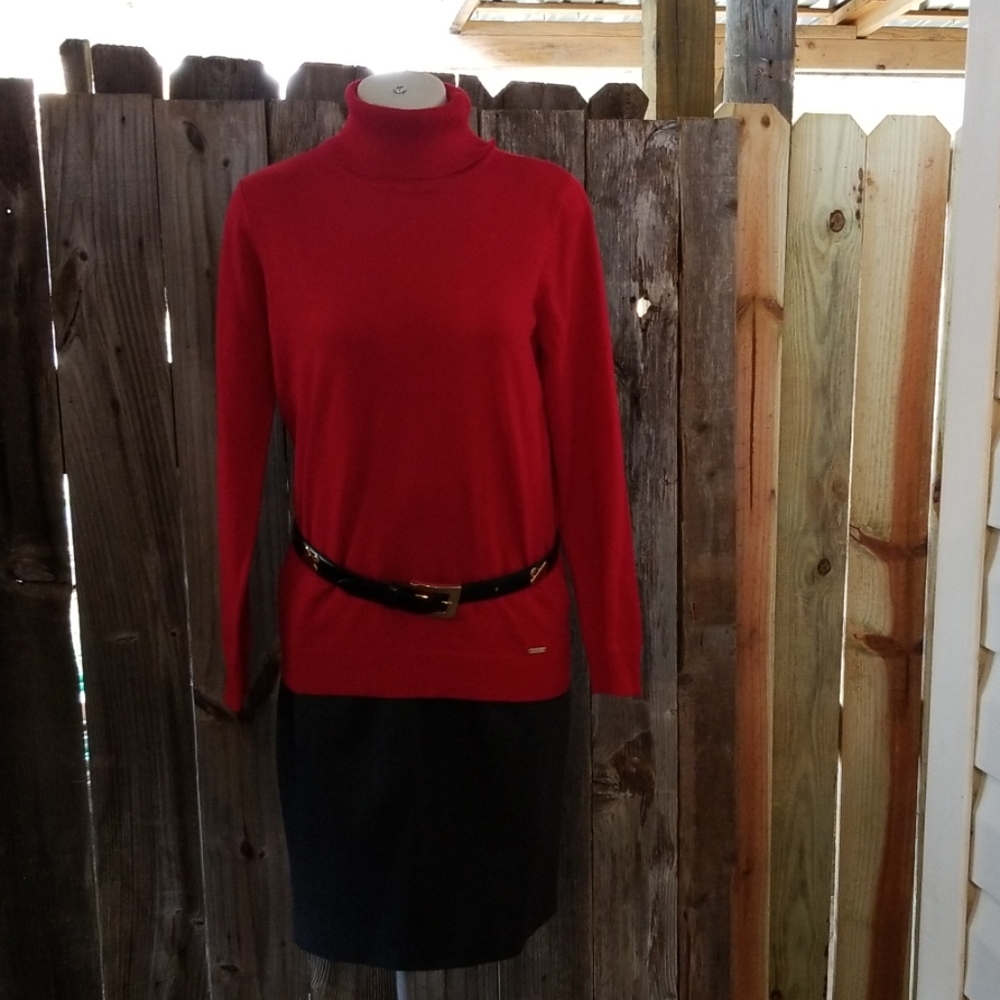 COPY - KARL LAGERFELD- Vintage Fine Gray Wool Lagerfel Pencil Skirt. SUPER SALE